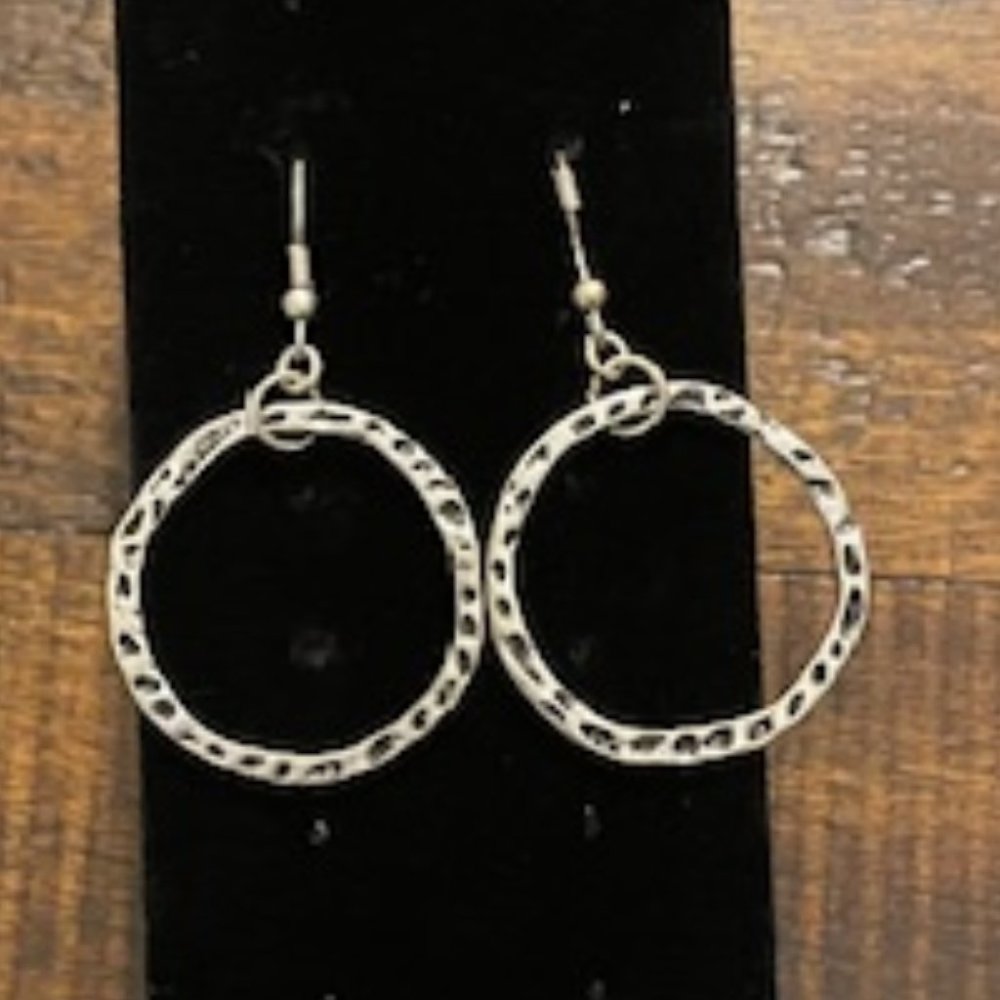 Premier Designs silver plated round earrings